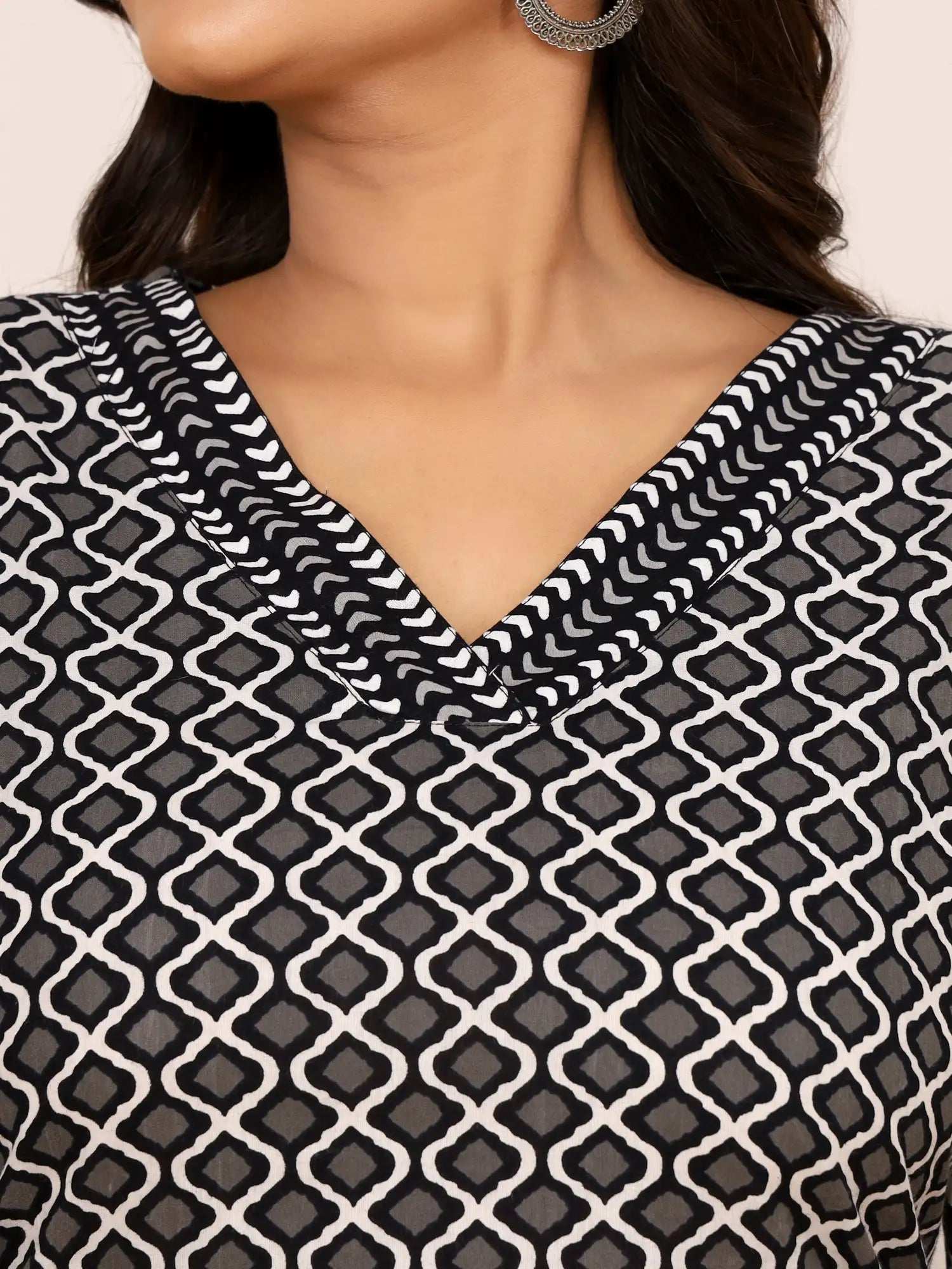 Sanganeri Black & White Geometric Print Cotton Top