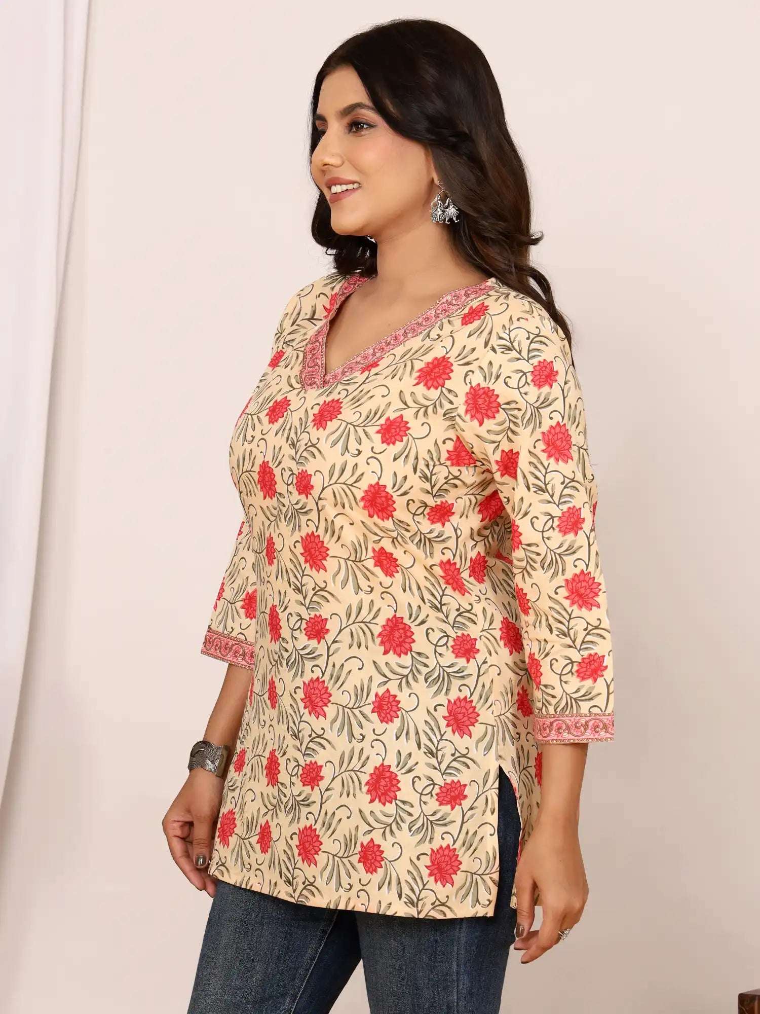 Sanganeri Beige & Red Floral Buti Print Cotton Top