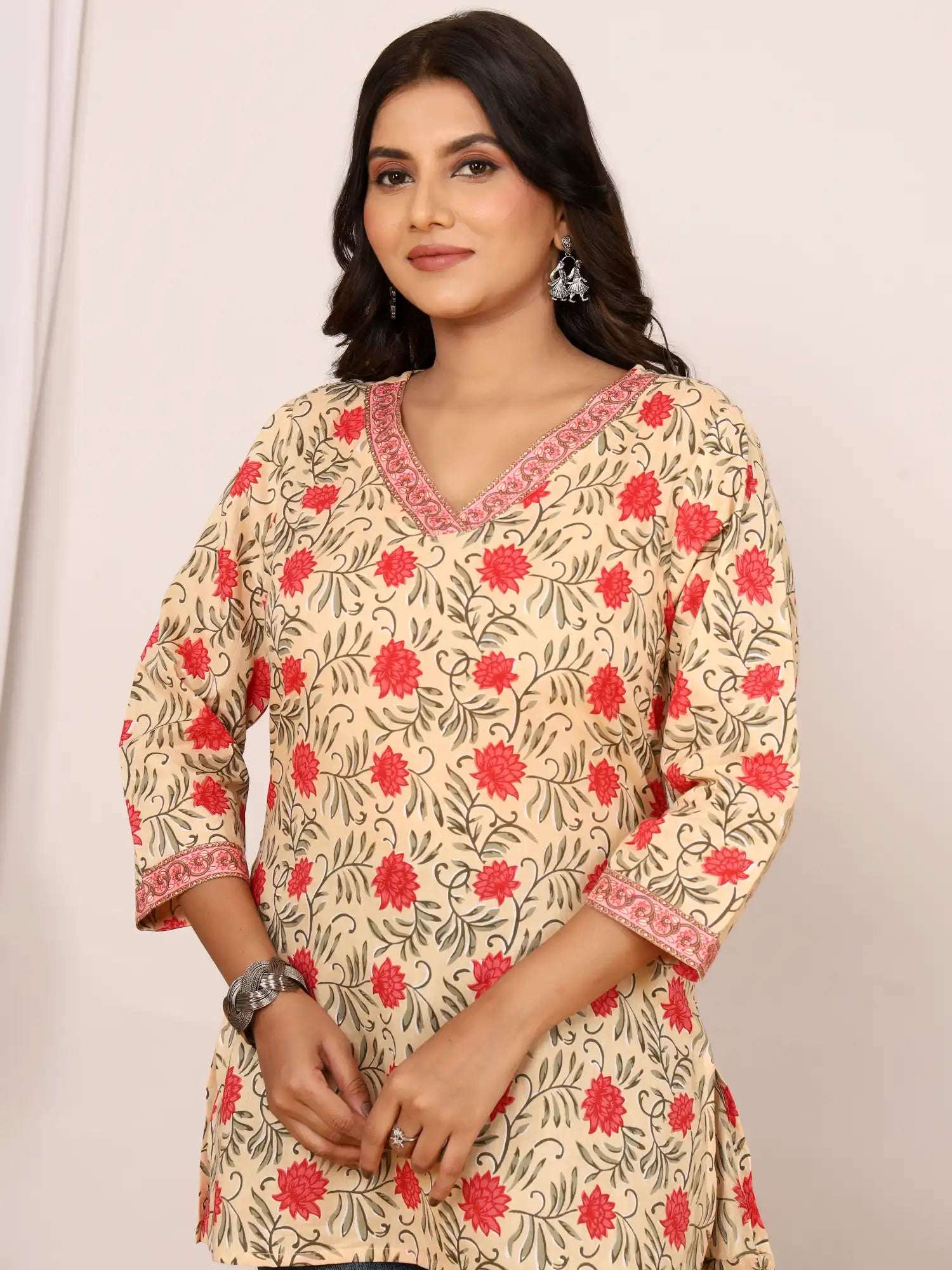 Sanganeri Beige & Red Floral Buti Print Cotton Top